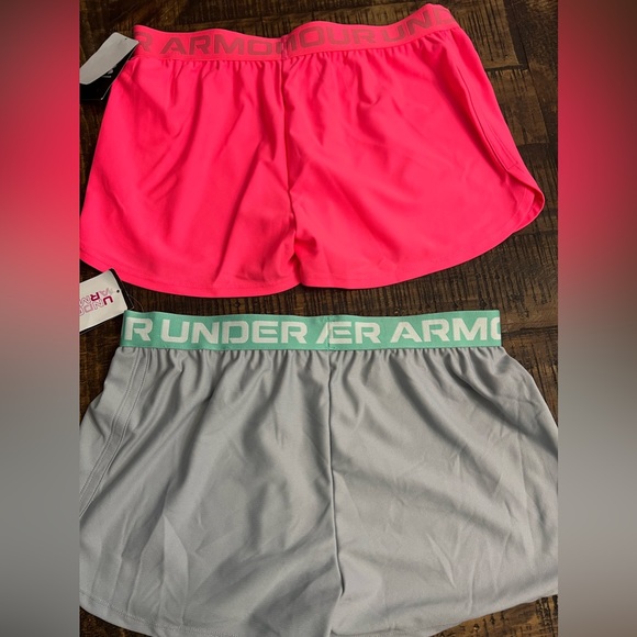 Girls under armour shorts - Picture 2 of 4
